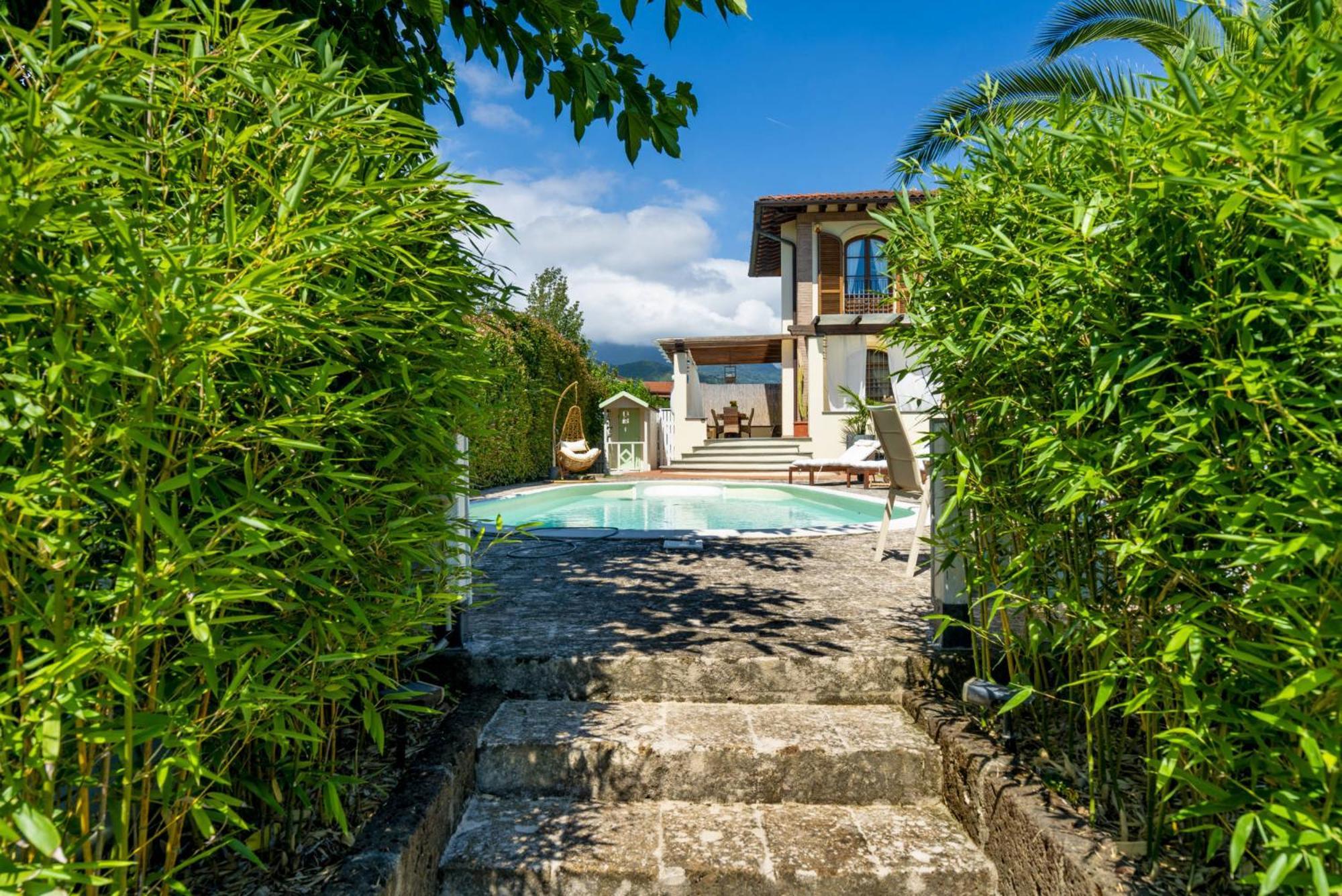 Villa Lorenzo Querceta Exterior foto